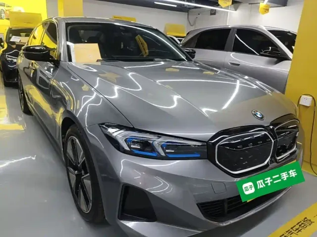 BMW i3 — Фото автомобиля 3