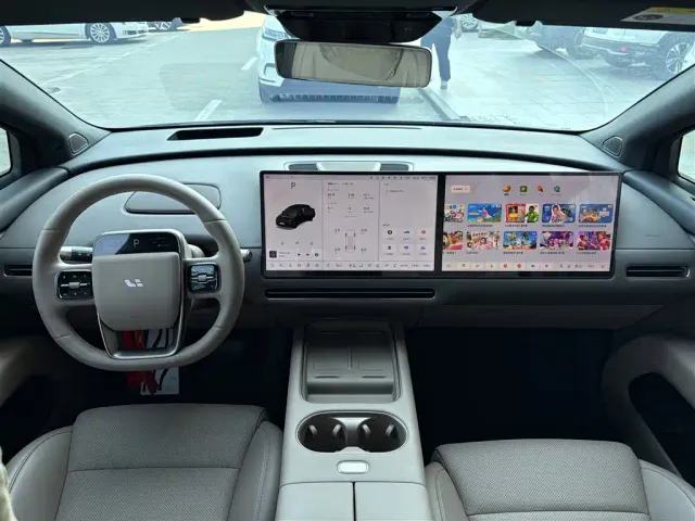 Li Auto i6 — Фото автомобиля 5