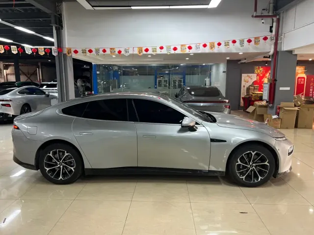 Xpeng P7 — Фото автомобиля 4