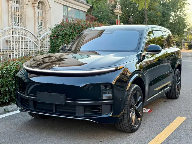 Фотография автомобиля — Li Auto L9
