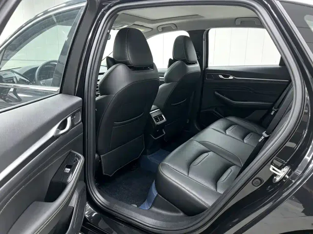 Geely Xingrui — Фото автомобиля 6