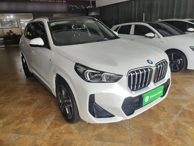 BMW X1 — Фото автомобиля 3