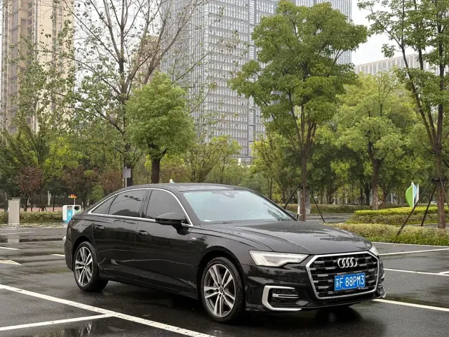 Audi A6L — Фото автомобиля 3