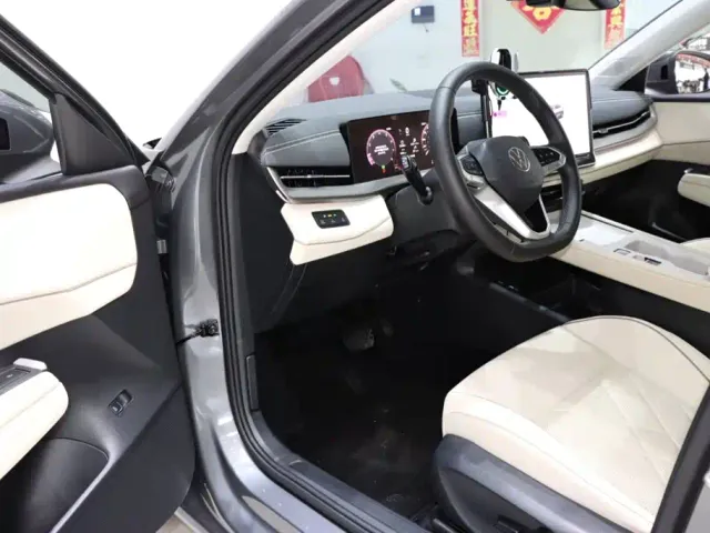 Volkswagen Sagitar — Фото автомобиля 9