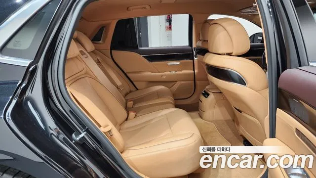 Genesis G90 Бензин 3.5 турбо AWD — Фото автомобиля 9