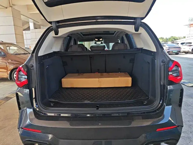BMW iX3 — Фото автомобиля 18
