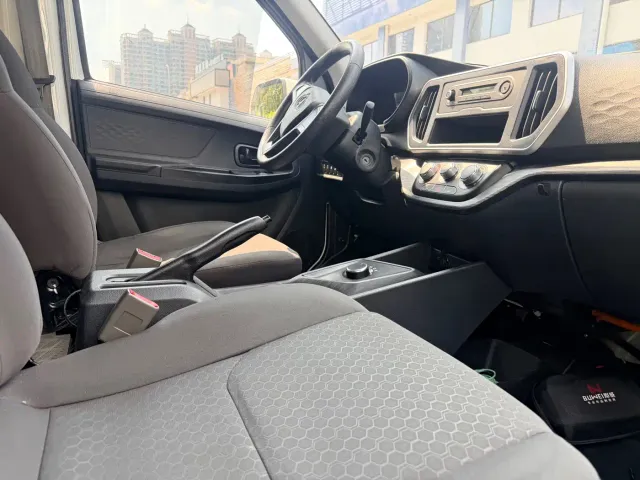 Changan Ruixing EM60 — Фото автомобиля 5