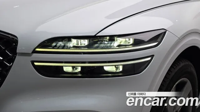 Genesis GV70 — Фото автомобиля 7