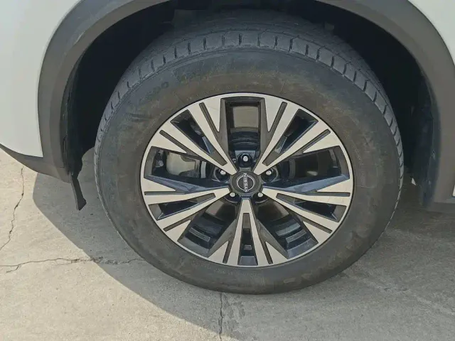 Nissan X-Trail — Фото автомобиля 24