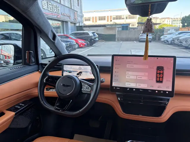 Geely Yizhen L380 — Фото автомобиля 17
