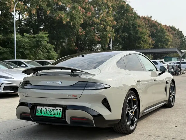 Xiaomi SU7 — Фото автомобиля 11