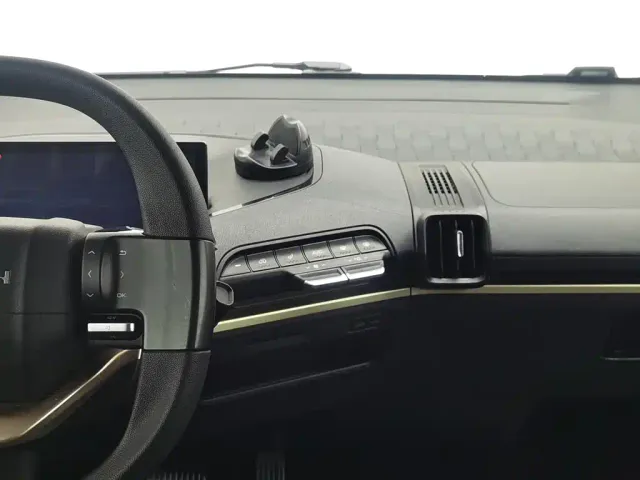 Baojun KiWi EV — Фото автомобиля 12