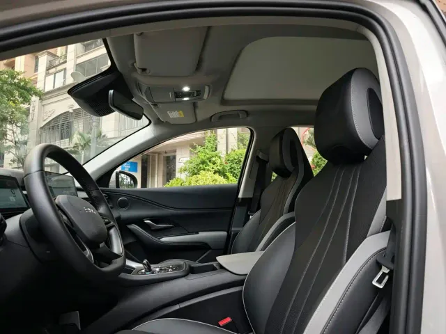 BYD Seal 05 DM-i — Фото автомобиля 8