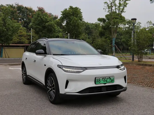 Leapmotor C11 — Фото автомобиля 5