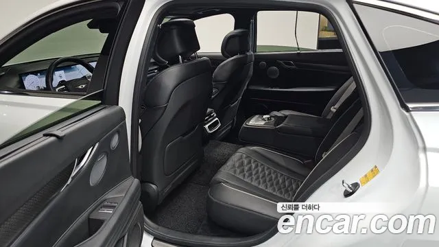 Genesis G80 Бензин 3.5 турбо AWD — Фото автомобиля 4