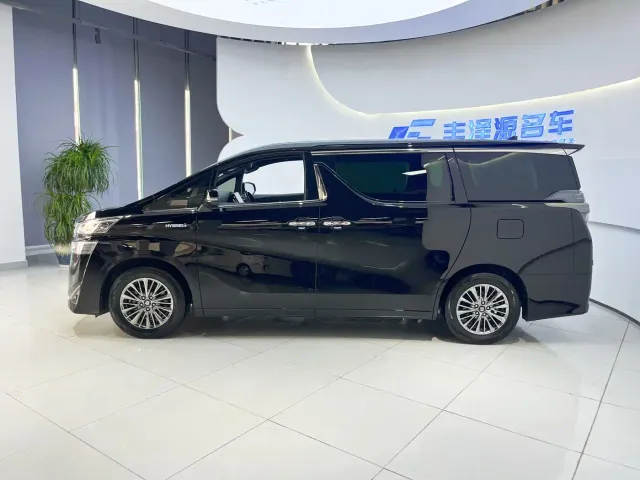 Toyota Vellfire — Фото автомобиля 3