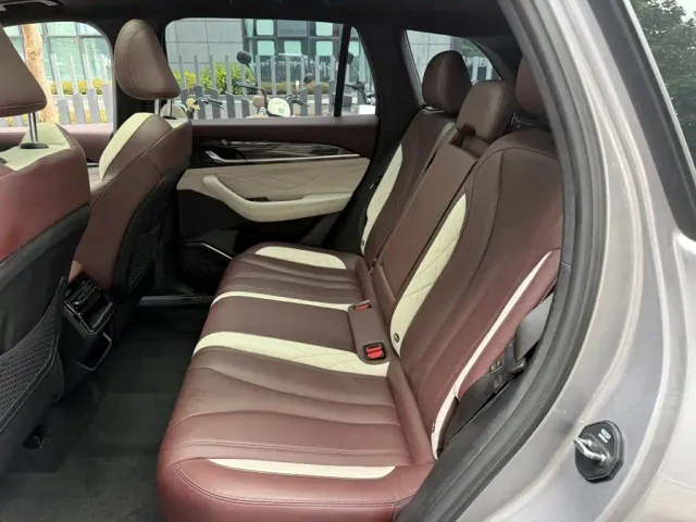 Geely Xingyue L — Фото автомобиля 12