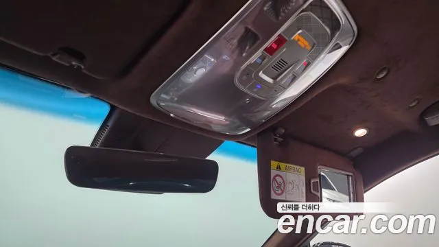 Genesis G90 Бензин 3.5 турбо AWD — Фото автомобиля 17