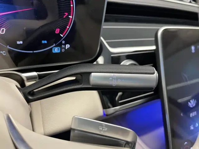 Mercedes-Benz Maybach S-Class — Фото автомобиля 20