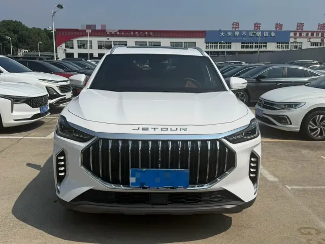 Jetour X70 Plus — Фото автомобиля 2