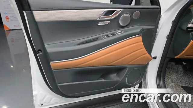 Genesis GV80 2.5T Бензин AWD — Фото автомобиля 24
