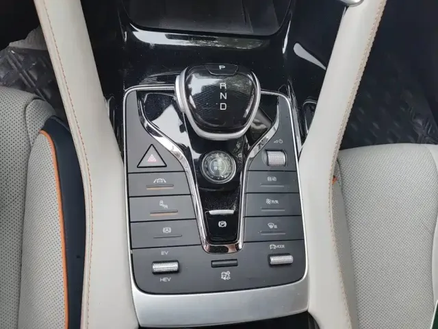 BYD Song PLUS — Фото автомобиля 15