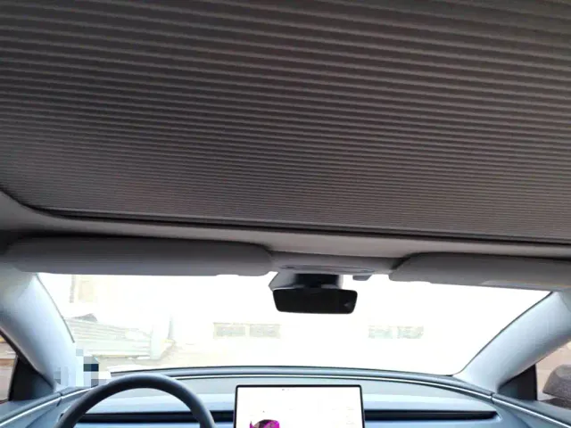 Tesla Model 3 — Фото автомобиля 8