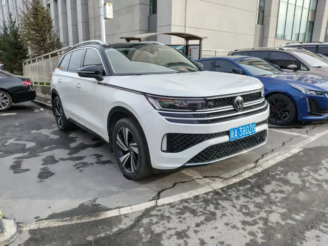 Фотография автомобиля — Volkswagen Talagon