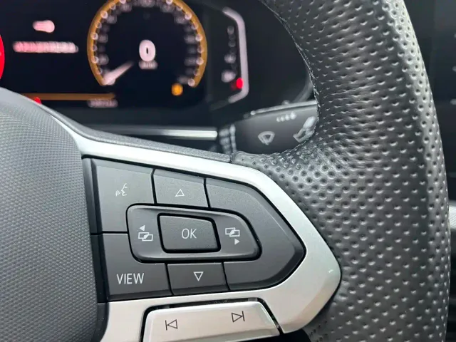 Volkswagen Passat — Фото автомобиля 19