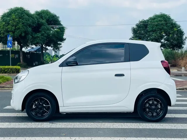 Roewe Kaiwei CLEVER 2022 311km Vitality Bobo Edition — Фото автомобиля 8