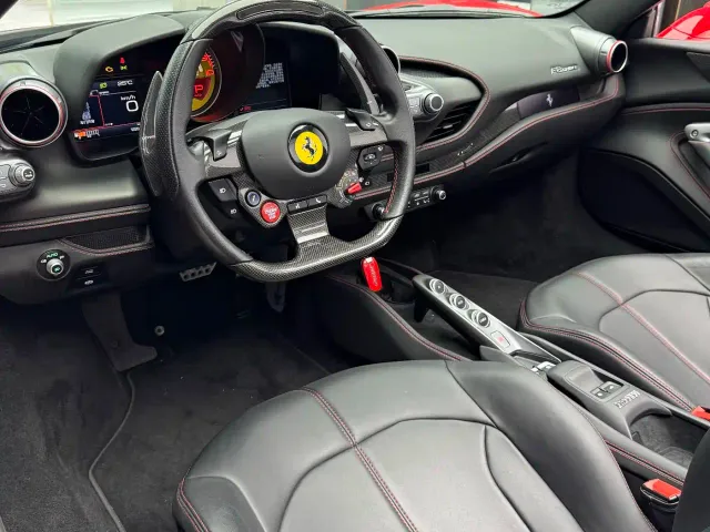 Ferrari F8 — Фото автомобиля 10