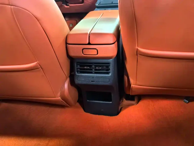 Toyota BoZhi 3X — Фото автомобиля 12