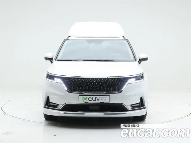 Kia Carnival Generation 4 — Фото автомобиля 2