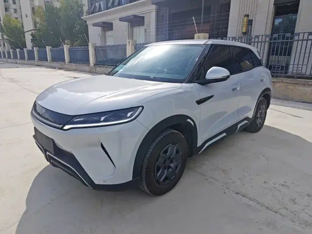 Фотография автомобиля — BYD Yuan UP