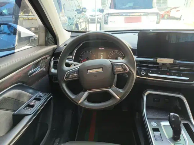 Haval H6 — Фото автомобиля 10