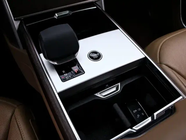 Land Rover Range Rover — Фото автомобиля 10