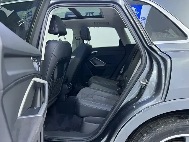 Audi Q3 — Фото автомобиля 12