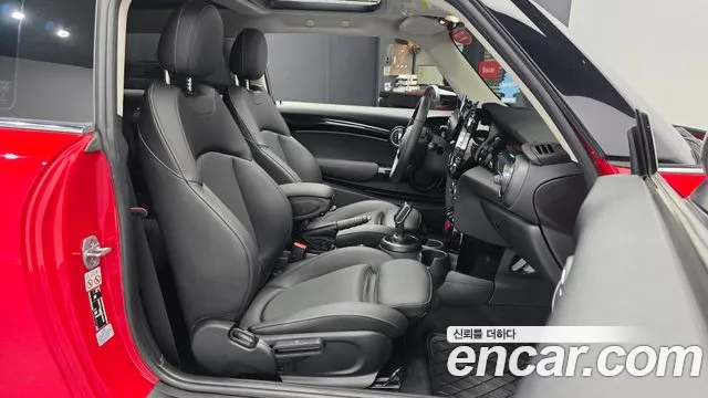 Mini Cooper Cooper Classic Plus — Фото автомобиля 11