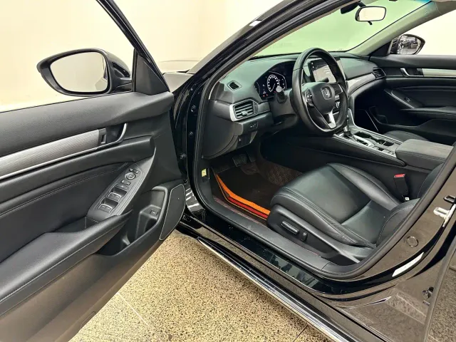 Honda Accord — Фото автомобиля 13