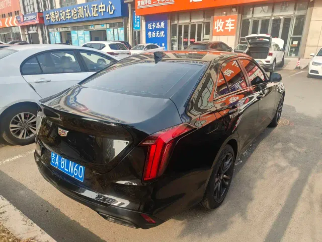 Cadillac CT4 — Фото автомобиля 6