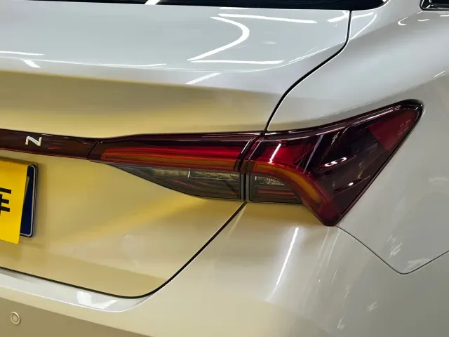 Toyota Avalon — Фото автомобиля 26