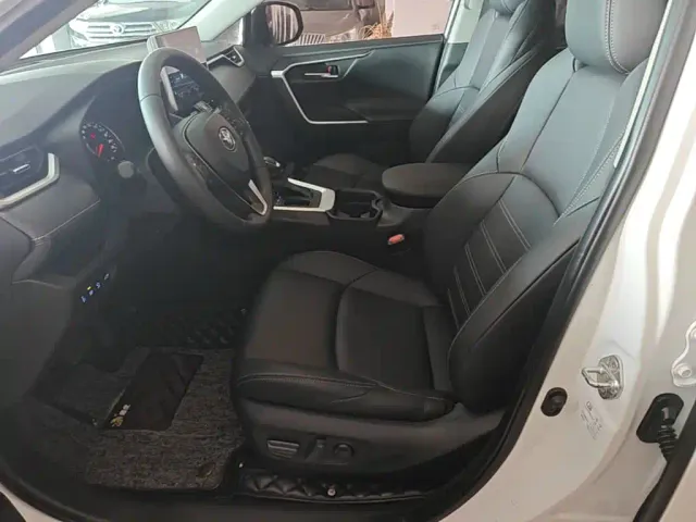 Toyota Wildlander — Фото автомобиля 14