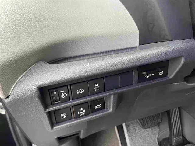 Toyota Sienna — Фото автомобиля 24