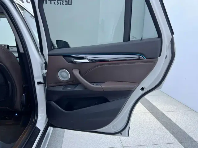 BMW X1 — Фото автомобиля 23