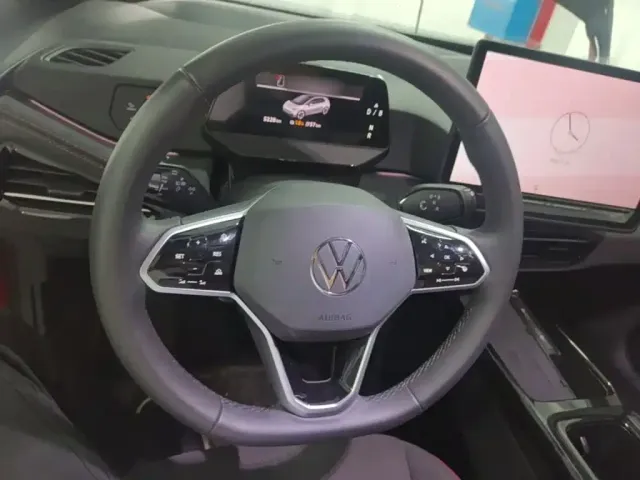 Volkswagen ID.3 — Фото автомобиля 10