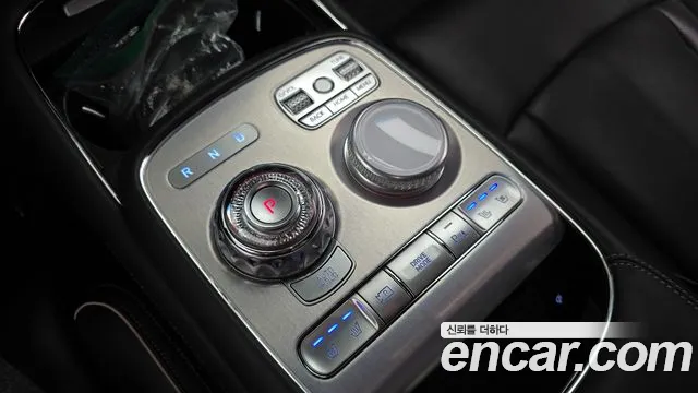 Genesis G90 Бензин 3.5 турбо AWD — Фото автомобиля 8
