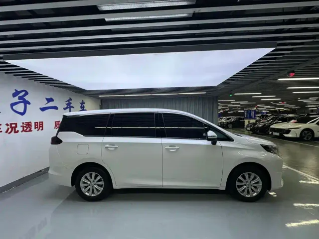 GAC Trumpchi M6 — Фото автомобиля 16