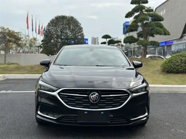 Buick LaCrosse — Фото автомобиля 10