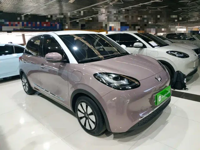 Wuling Bingo — Фото автомобиля 3
