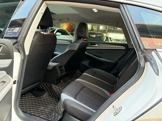 Volkswagen Lamando — Фото автомобиля 7